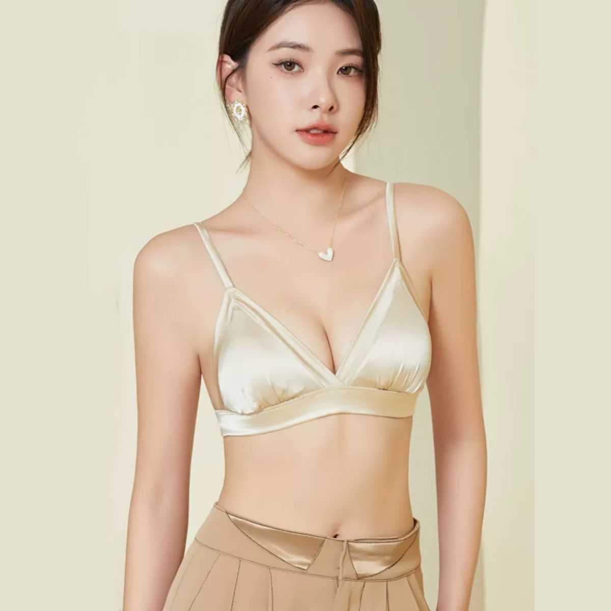 Luxury Real Silk Satin Wireles - Sleep Bra Bralette 评论和价格